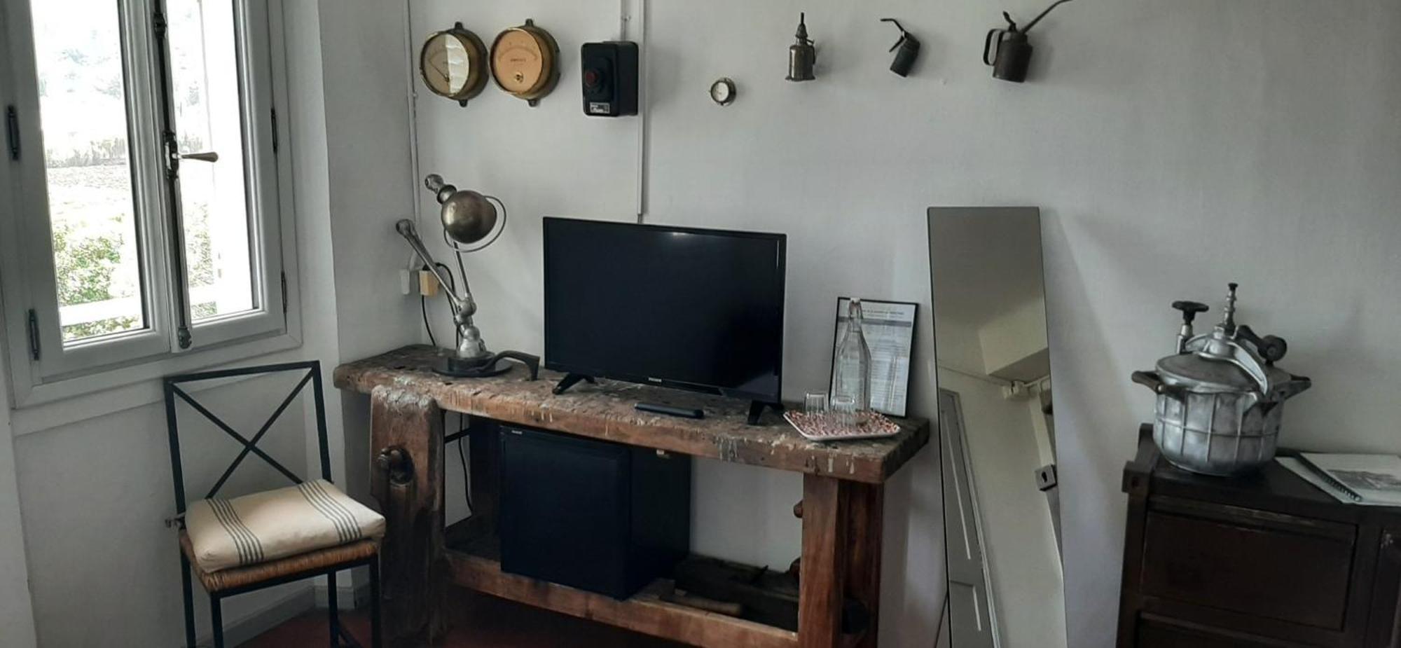 Bed And Breakfast La Grande Lauzade Le Luc Bagian luar foto