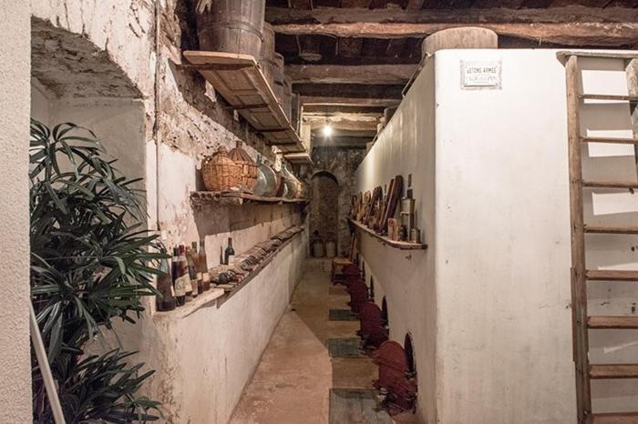 Bed And Breakfast La Grande Lauzade Le Luc Bagian luar foto